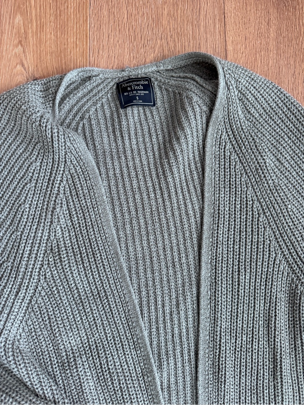 Abercrombie & Fitch Women's Open-Front Ribbed Cardigan-grey size small